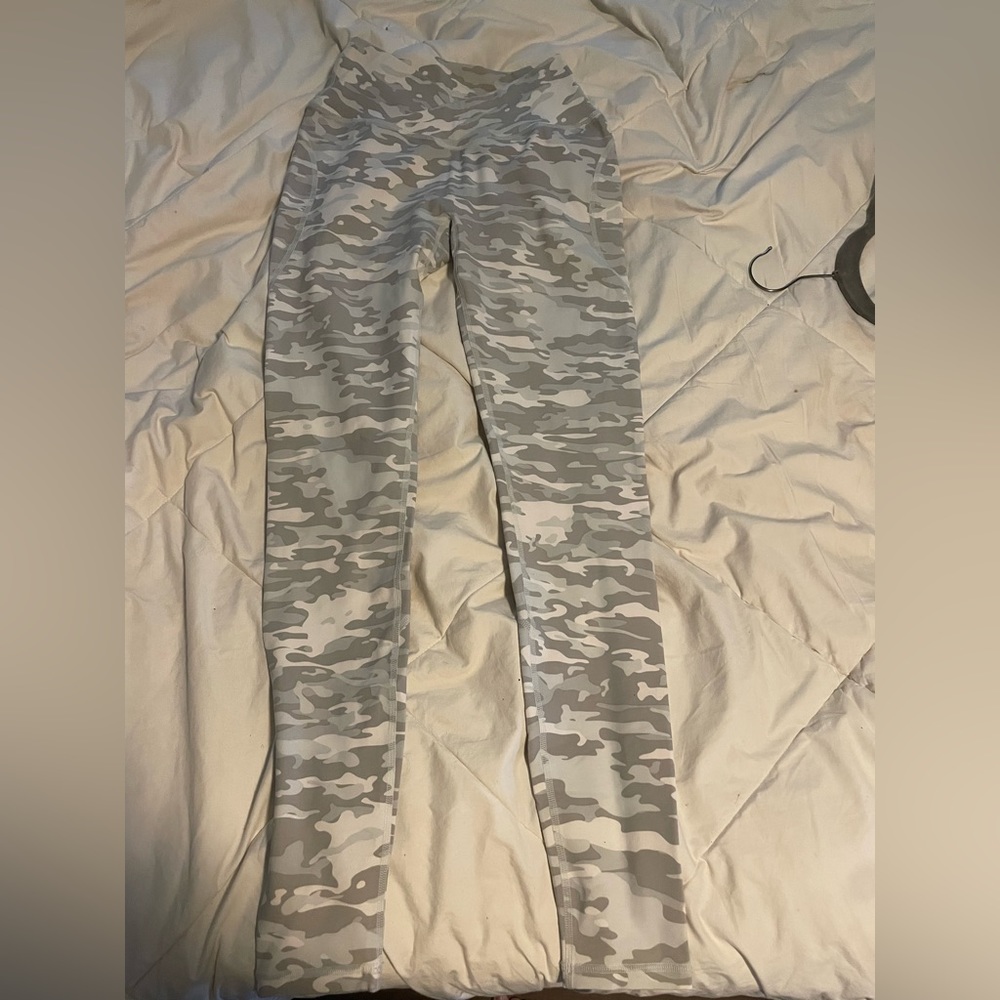 Alphalete leggings